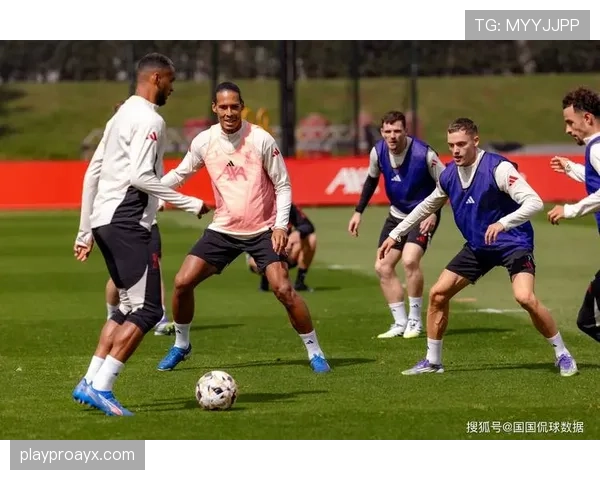 水晶宫球迷发起抗议活动，强势反对俱乐部管理层决策