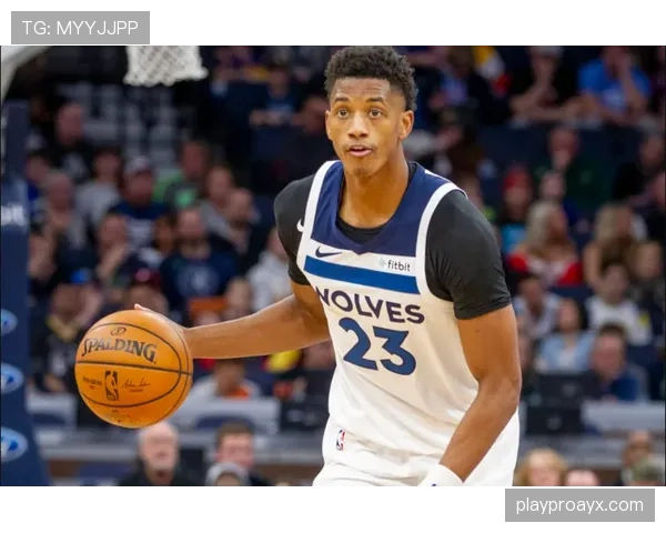 米哈伊尔·安东尼奥状态回暖,西汉姆联锋线迎来关键助力 米哈伊尔·安东尼奥状态回暖,西汉姆联锋线迎来关键助力